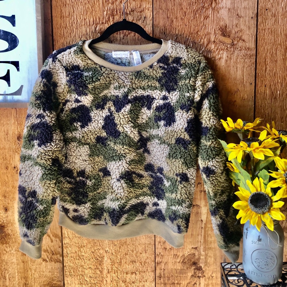 Woman’s sweater